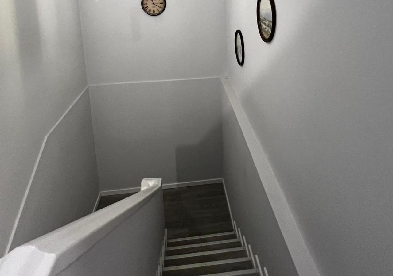 Chachino -5 Mins Walk To Train & Bus Station Apartment *