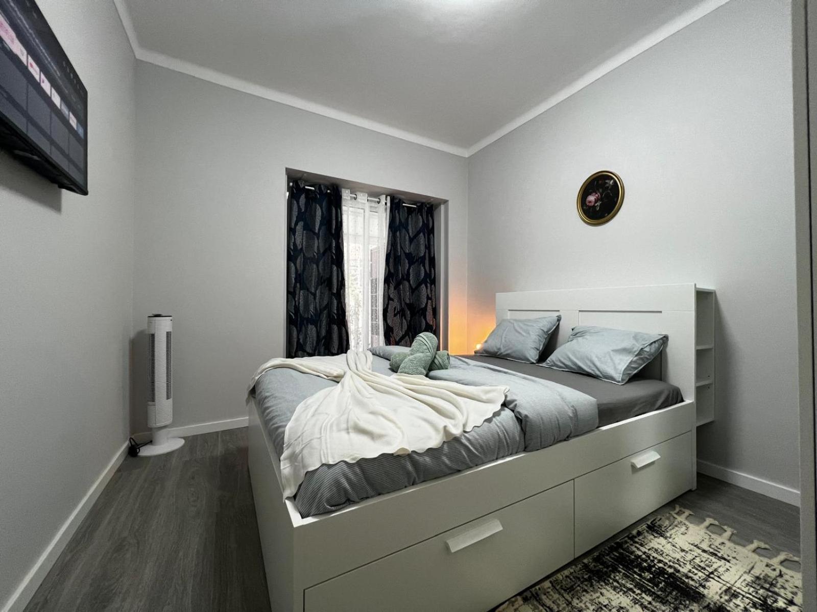 Apartment Chachino -5 Mins Walk To Train & Bus Station *