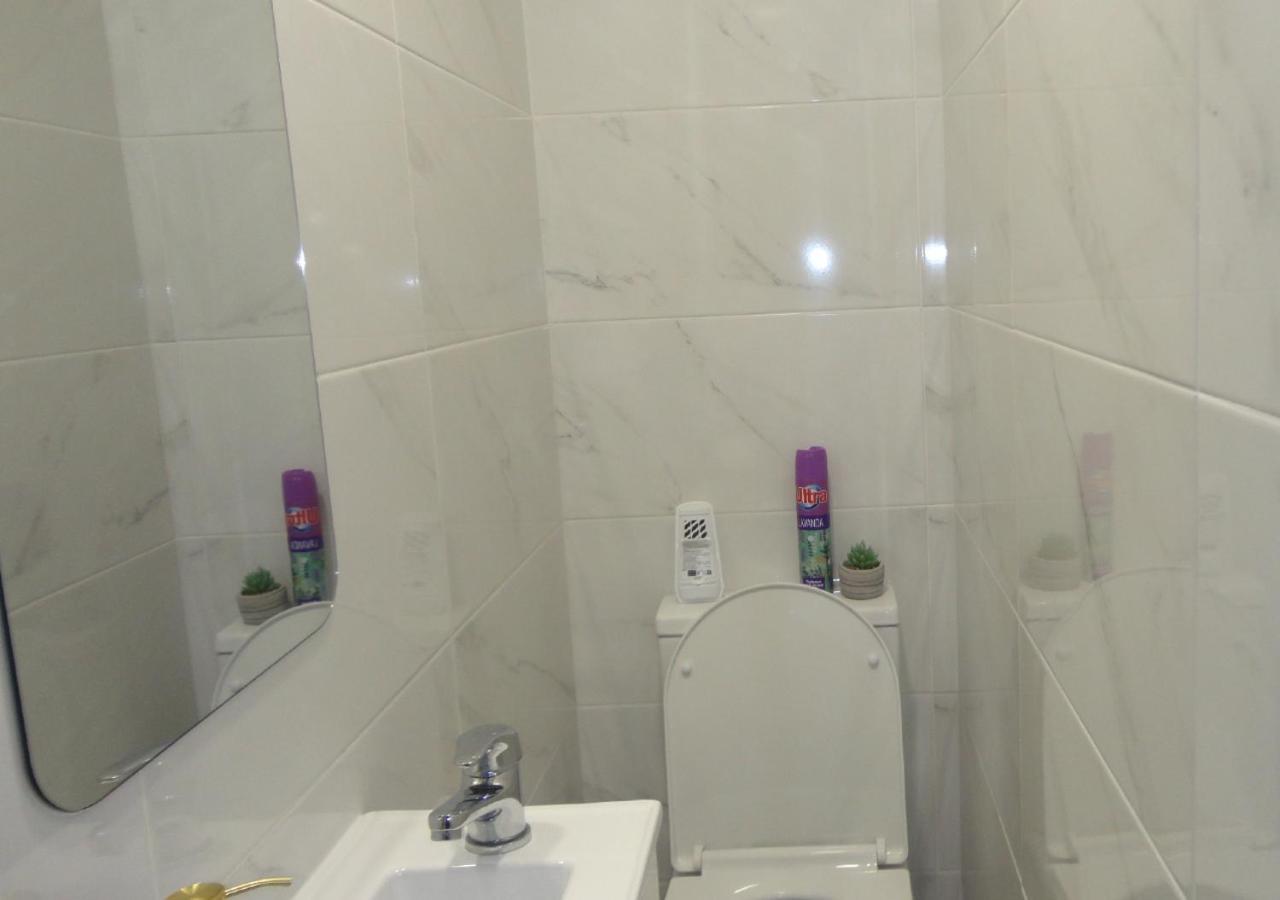 Chachino -5 Mins Walk To Train & Bus Station *