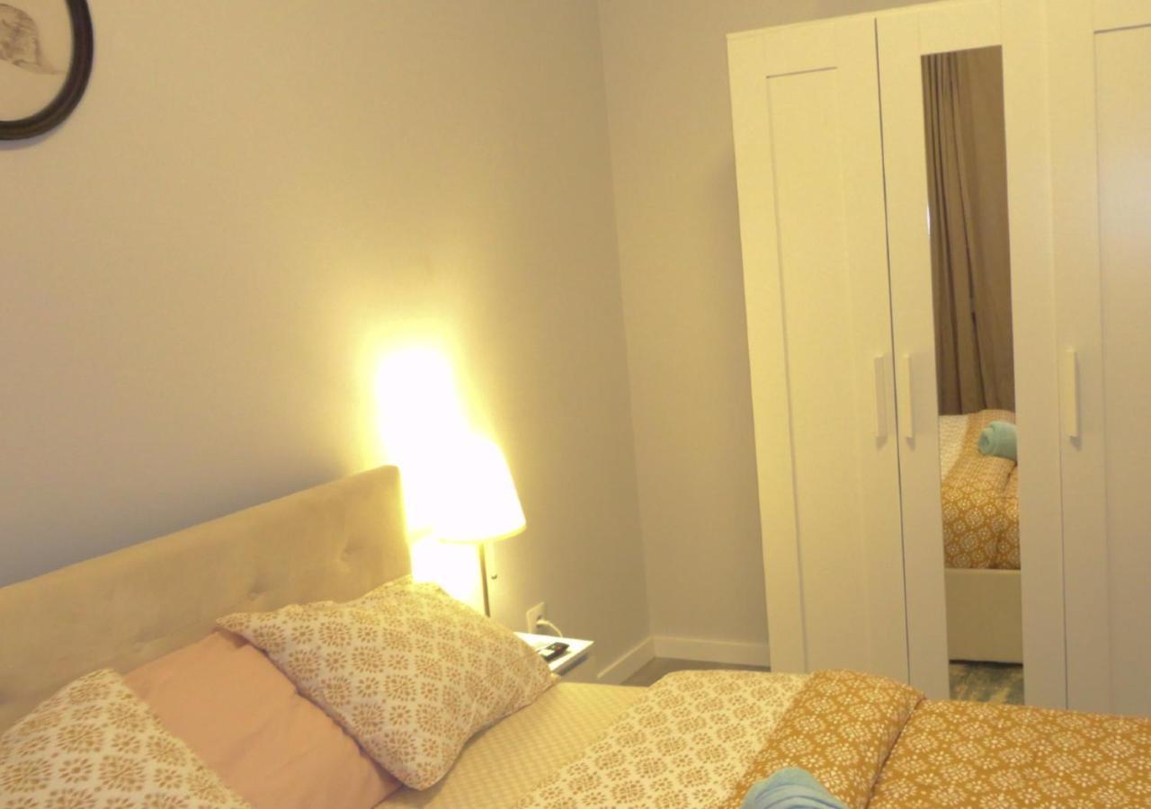 Chachino -5 Mins Walk To Train & Bus Station * Agualva-Cacem