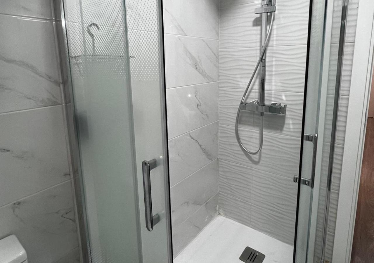Chachino -5 Mins Walk To Train & Bus Station Apartment *