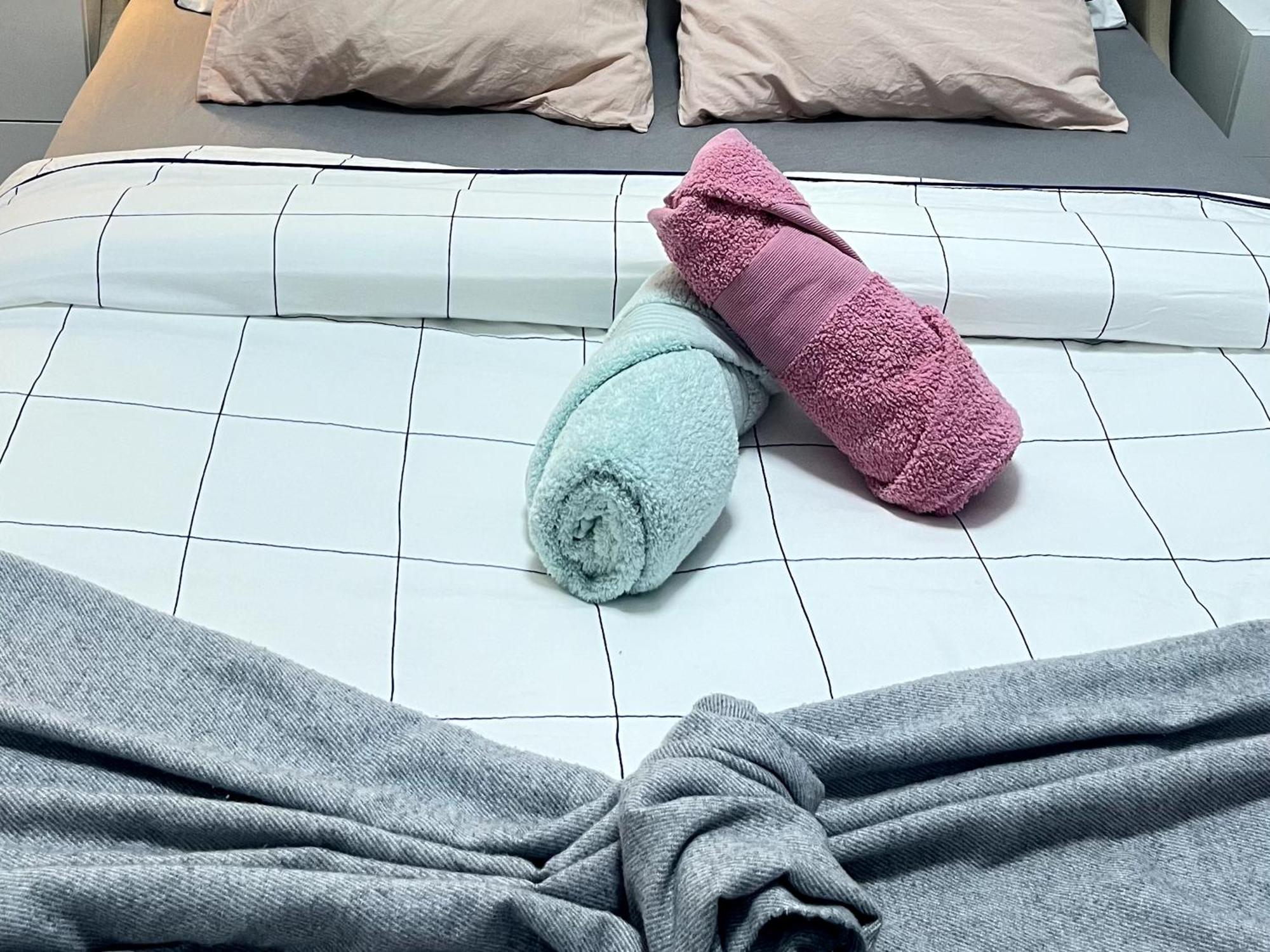 Apartment Chachino -5 Mins Walk To Train & Bus Station