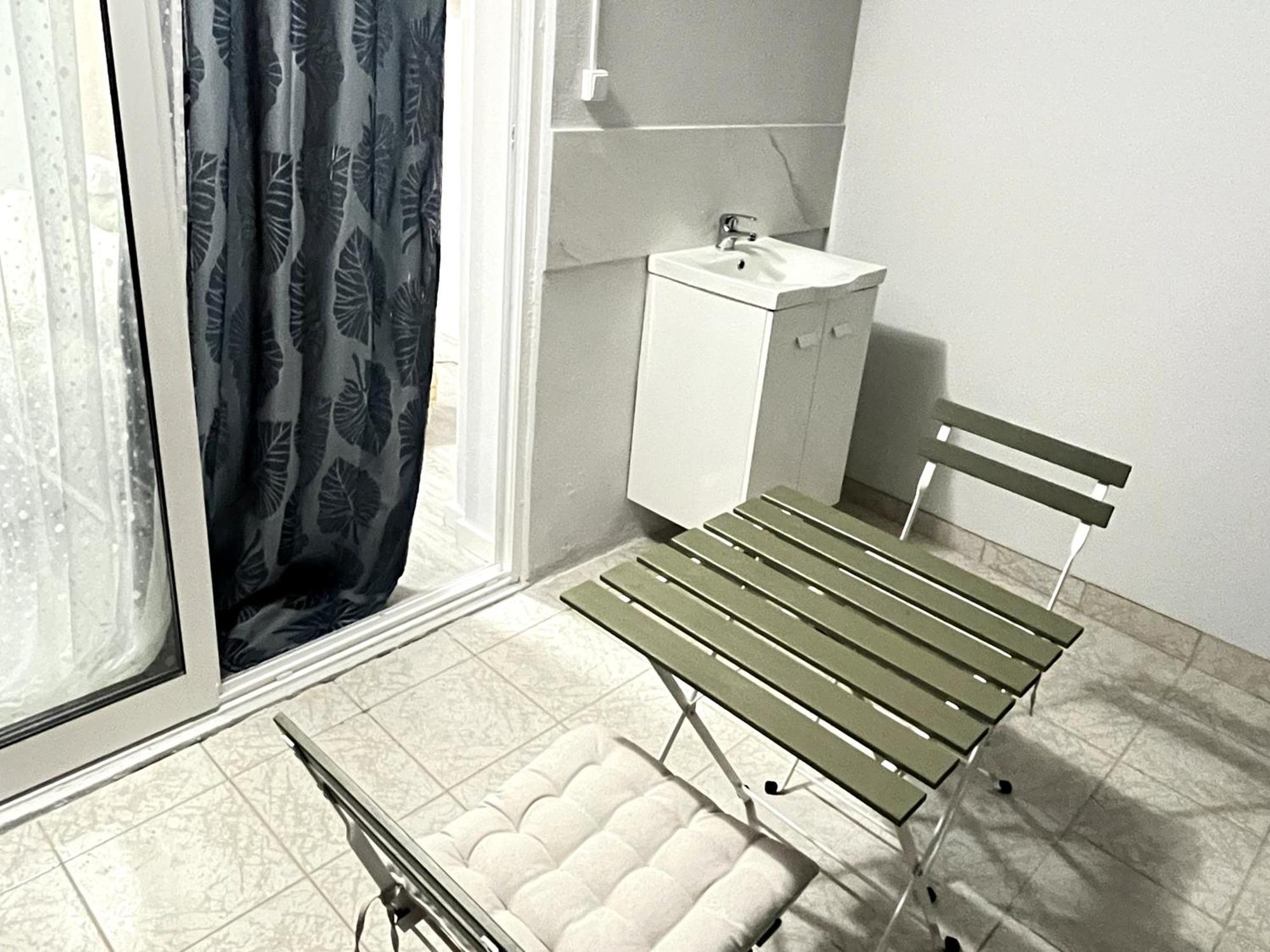 Chachino -5 Mins Walk To Train & Bus Station Apartment Agualva-Cacem