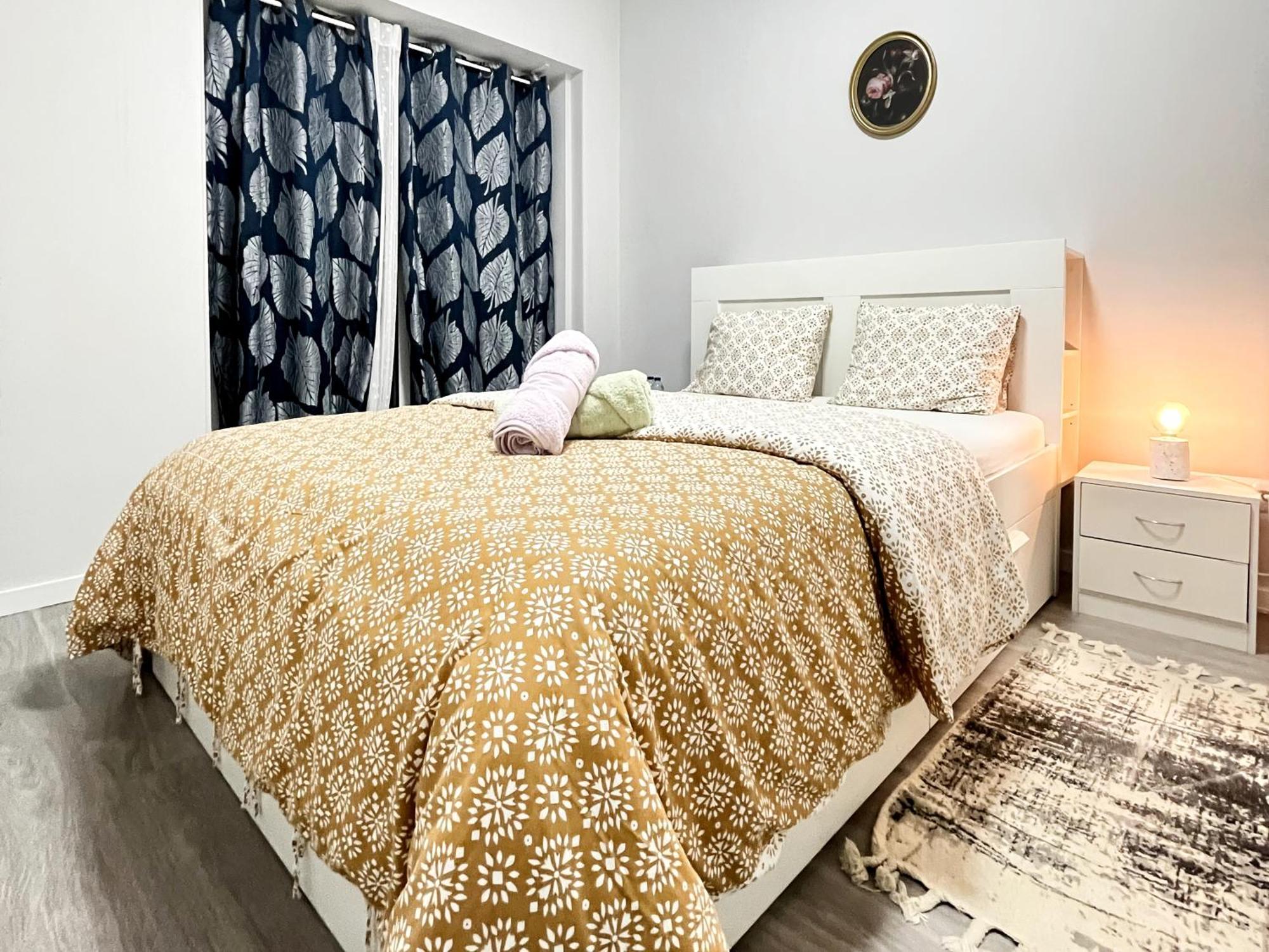 Chachino -5 Mins Walk To Train & Bus Station *