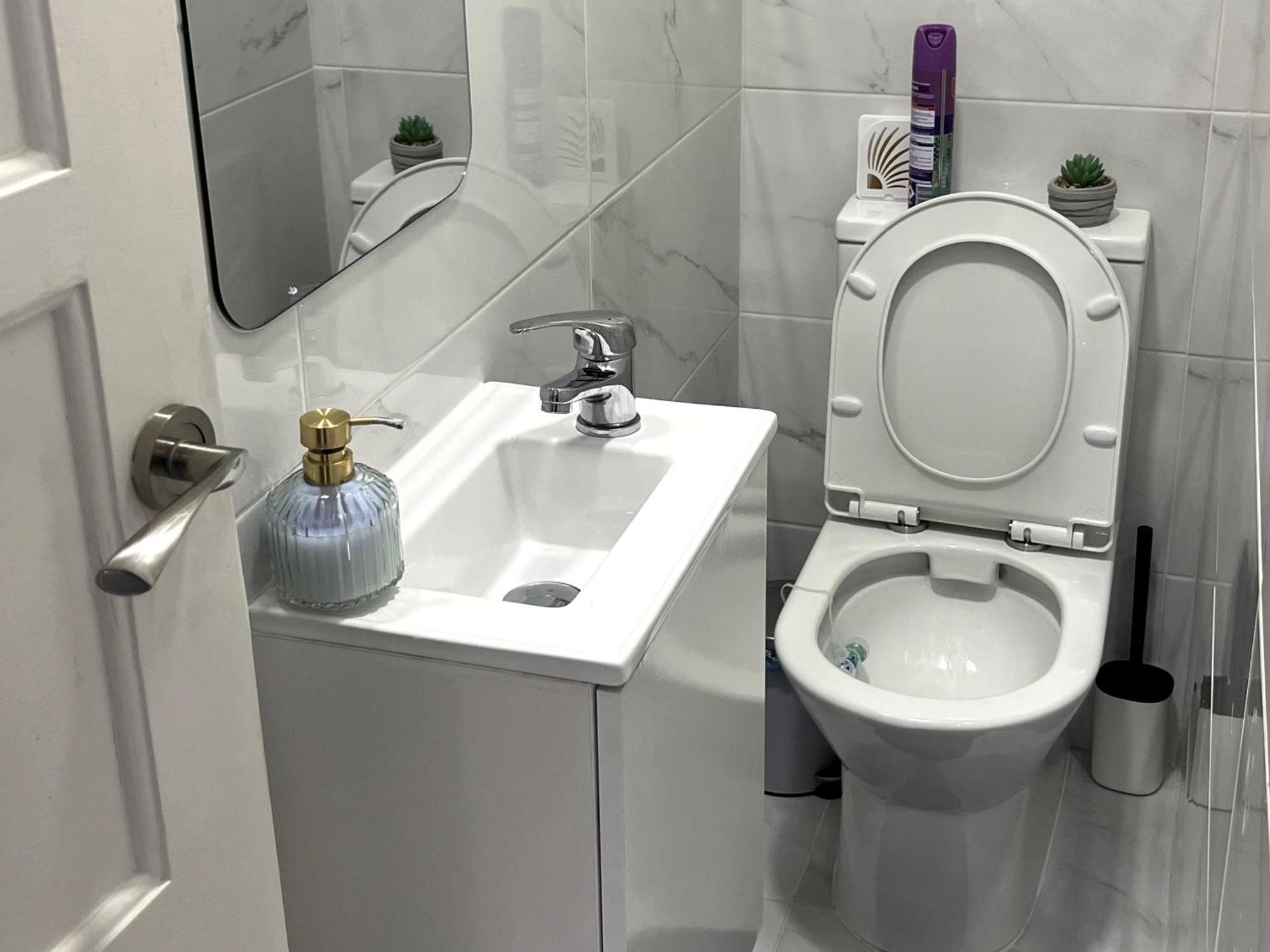 Chachino -5 Mins Walk To Train & Bus Station Apartment Agualva-Cacem