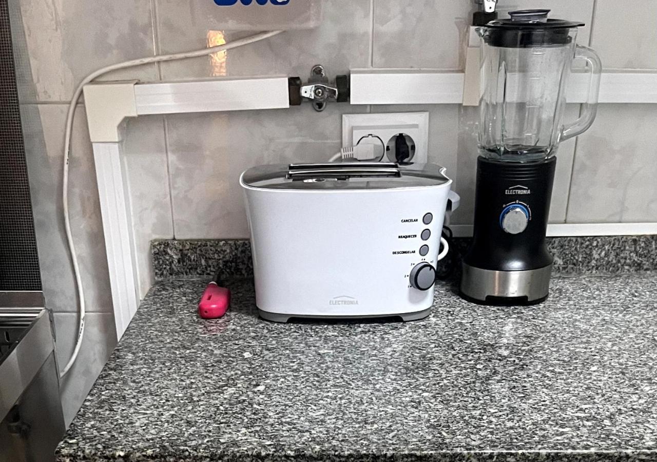 Apartment Chachino -5 Mins Walk To Train & Bus Station *