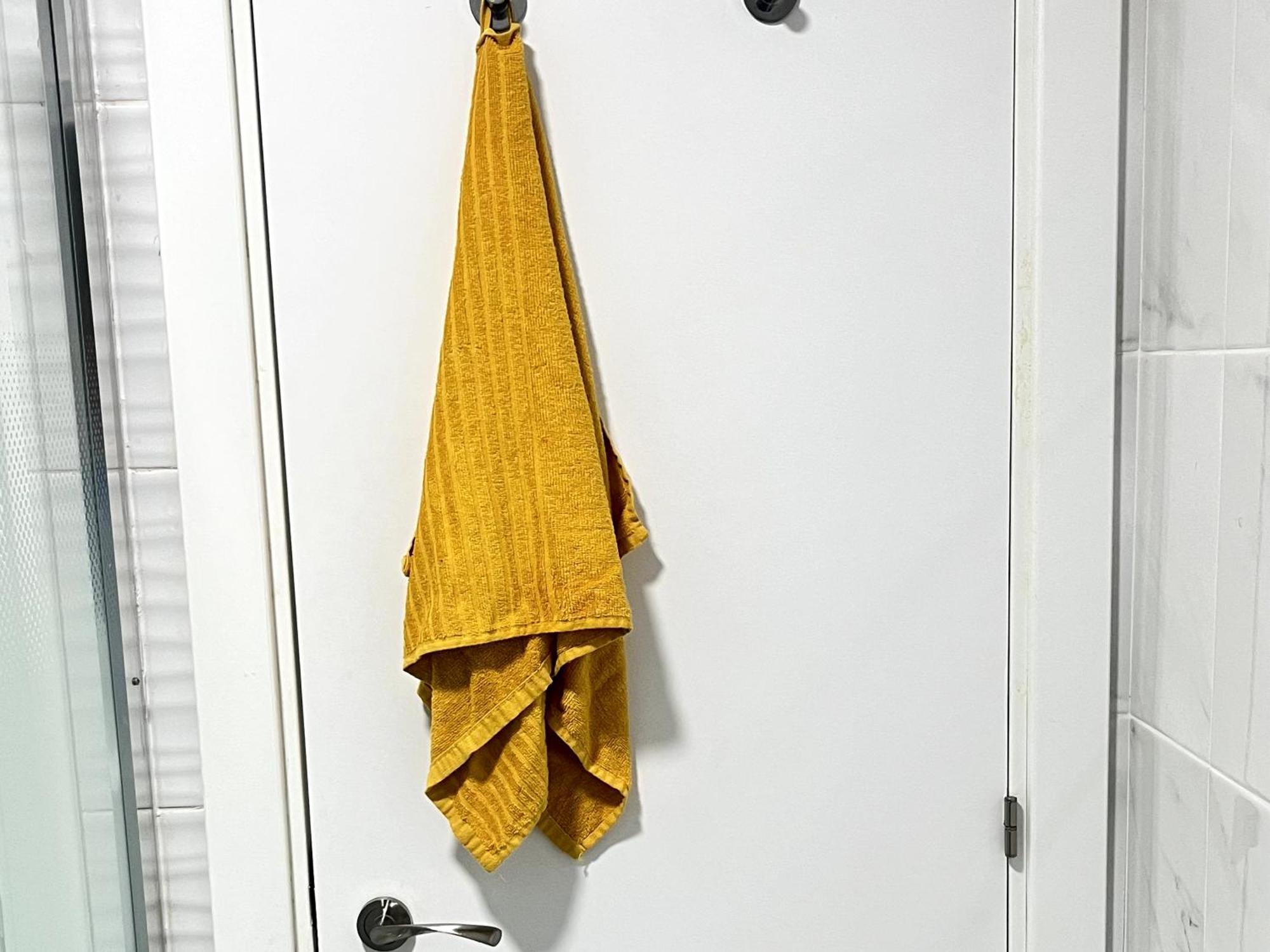 Apartment Chachino -5 Mins Walk To Train & Bus Station *