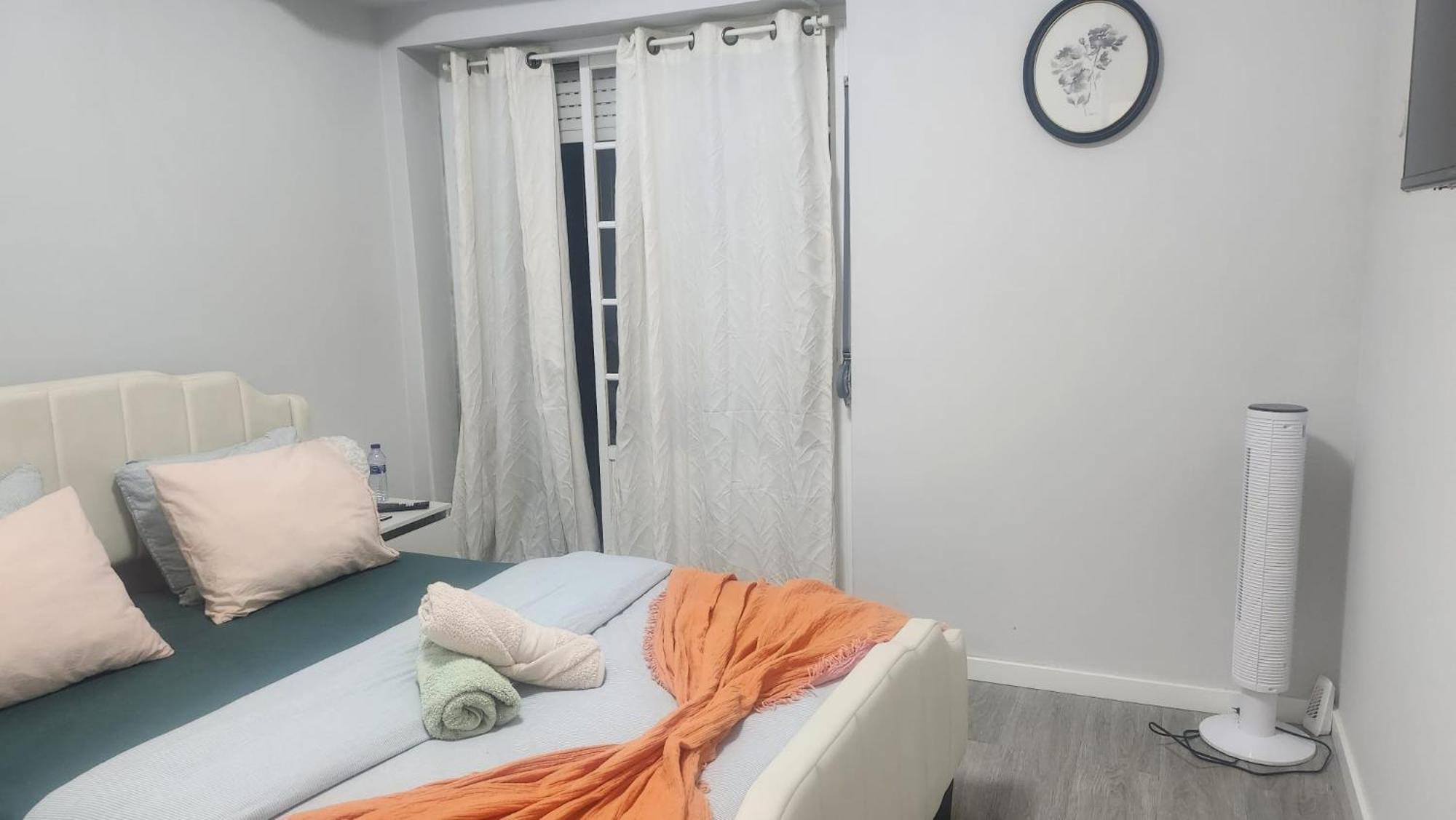 Chachino -5 Mins Walk To Train & Bus Station Agualva-Cacem