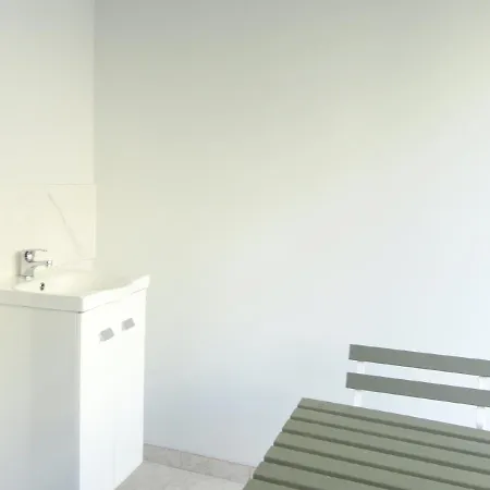 Chachino Guesthouse -5 Mins Walk To Train & Bus Station Agualva-Cacem Exterior photo