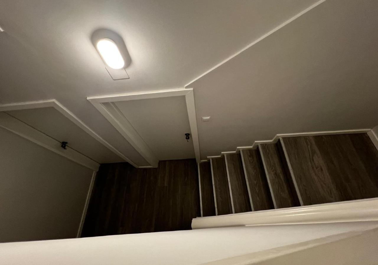 Chachino -5 Mins Walk To Train & Bus Station Agualva-Cacem