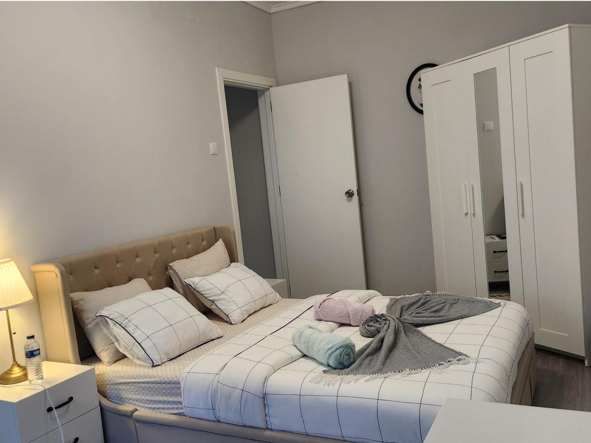 Chachino -5 Mins Walk To Train & Bus Station